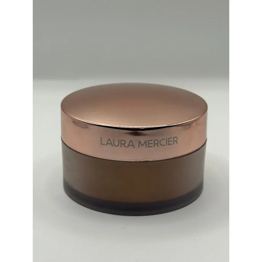 Laura Mercier “Cosmic Rose” Light Catcher Setting Powder